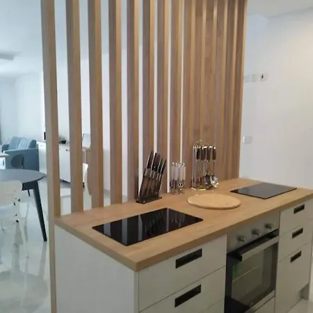 Aqua Marine Apt.6 - Entire Unit St. Paul's Bay