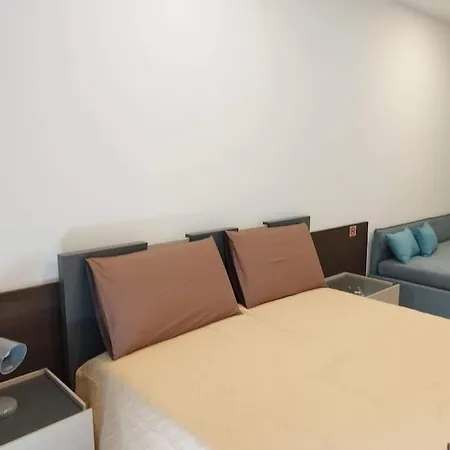 Aqua Marine Apt.6 - Entire Unit