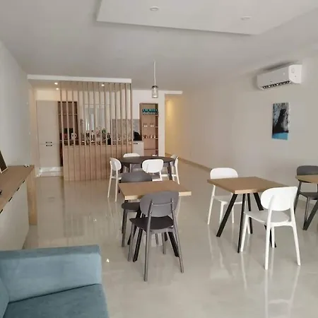 Aqua Marine Apt.6 - Entire Unit Daire