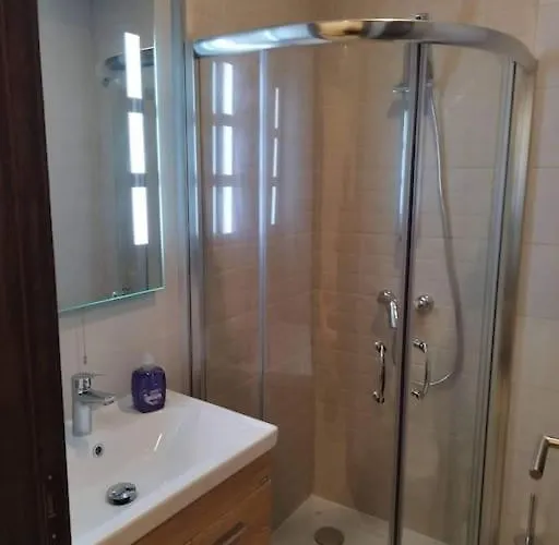 Aqua Marine Apt.6 - Entire Unit *