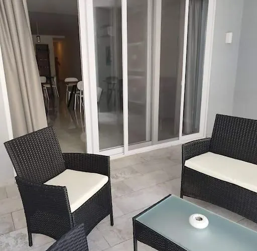 Апартаменты Aqua Marine Apt.6 - Entire Unit Сент-Полс-Бей