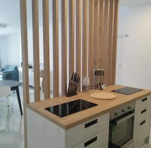 Aqua Marine Apt.6 - Entire Unit Сент-Полс-Бей