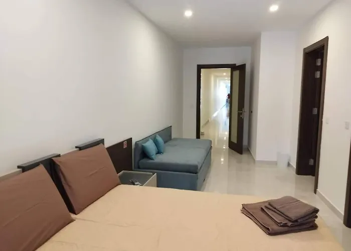 Aqua Marine Apt.6 - Entire Unit *