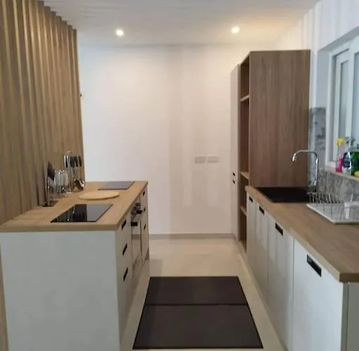 公寓 Aqua Marine Apt.6 - Entire Unit