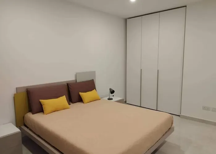 Aqua Marine Apt.6 - Entire Unit *