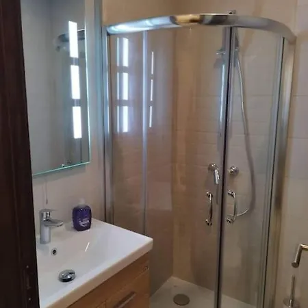 Aqua Marine Apt.6 - Entire Unit *