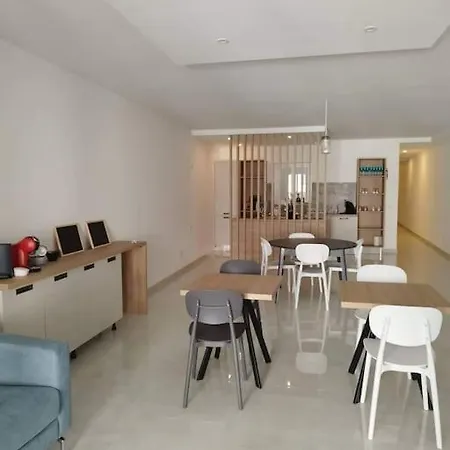 Aqua Marine Apt.6 - Entire Unit *